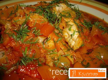 Филе рыбы под томатно-овощным соусом